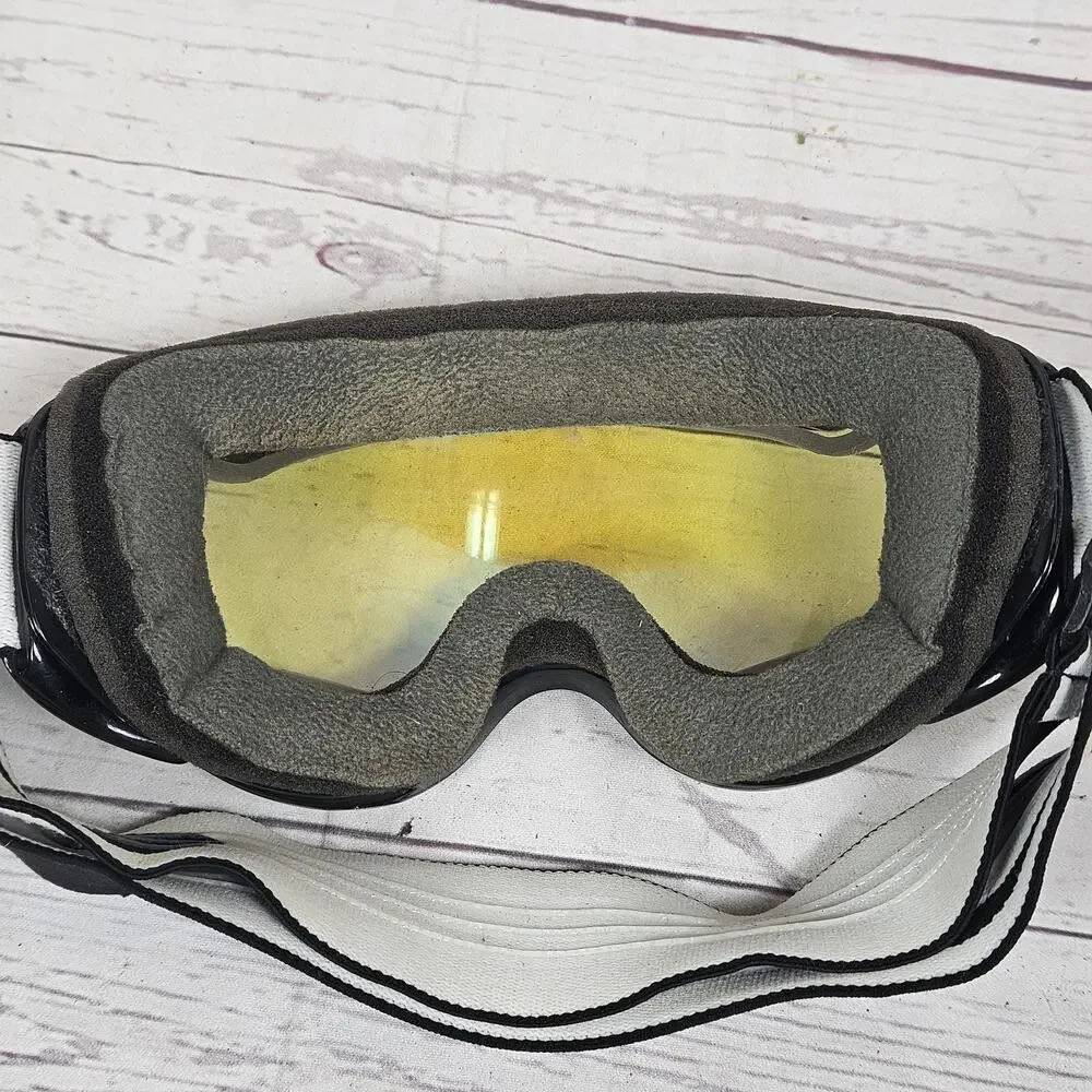 Oakley Paintball Goggles Black Frame Yellow Lens Adult Protective Gear Used
